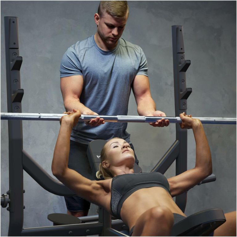 Ferde súlyzópad állvánnyal teherbírás 285 kg